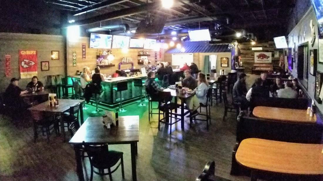 Buckets Sports Bar & Grill